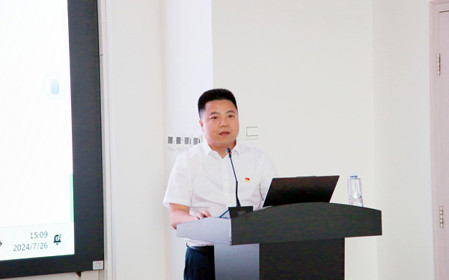 標(biāo)題：呼和浩特分院黨委委員、財務(wù)總監(jiān)賈永雙講授黨課
瀏覽次數(shù)：1181
發(fā)表時間：2024-07-26