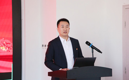 標(biāo)題：呼和浩特分院組織召開領(lǐng)導(dǎo)干部業(yè)務(wù)培訓(xùn)會暨領(lǐng)導(dǎo)干部講黨課
瀏覽次數(shù)：1021
發(fā)表時間：2024-12-26