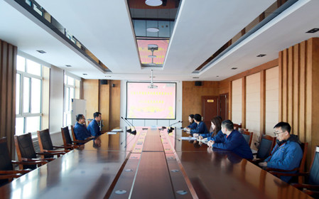 標(biāo)題：華德牧草公司召開(kāi)2024年黨建工作述職評(píng)議會(huì)
瀏覽次數(shù)：452
發(fā)表時(shí)間：2025-01-23
